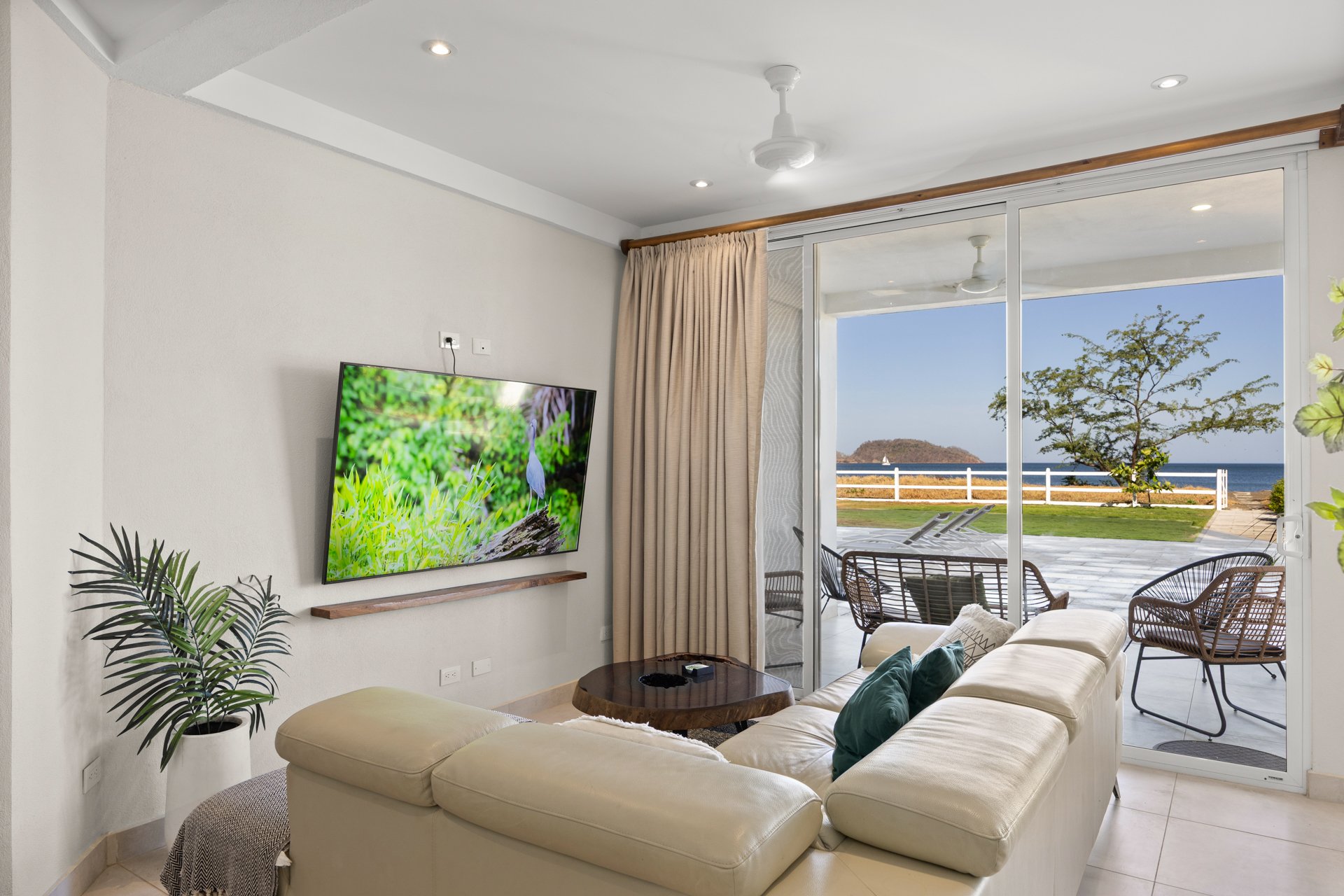 Golden Palms #4: Modern Beachfront Condo in Playa Potrero | 2 Bed, 2 Bath