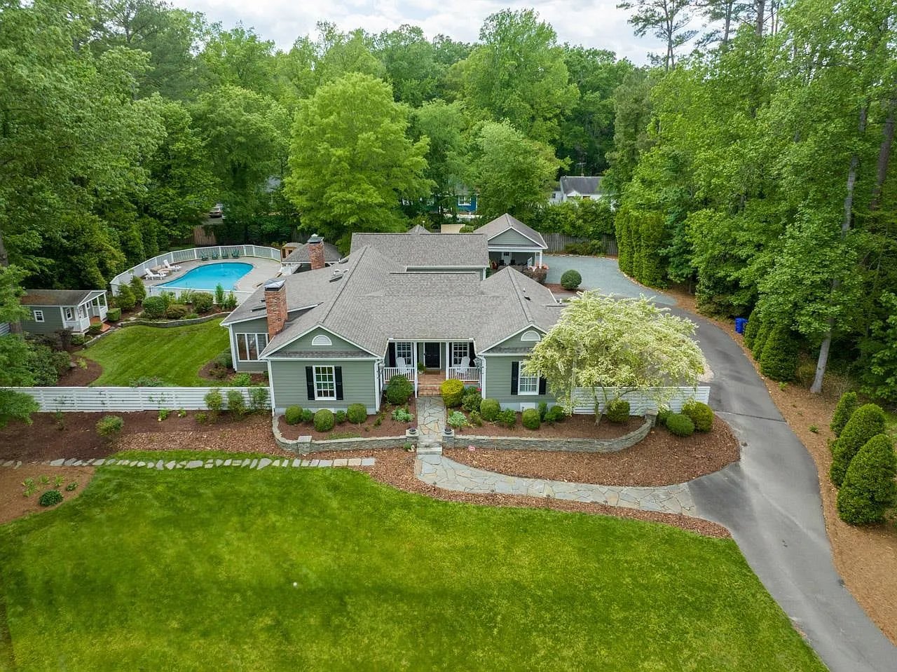 4 Kendall Dr