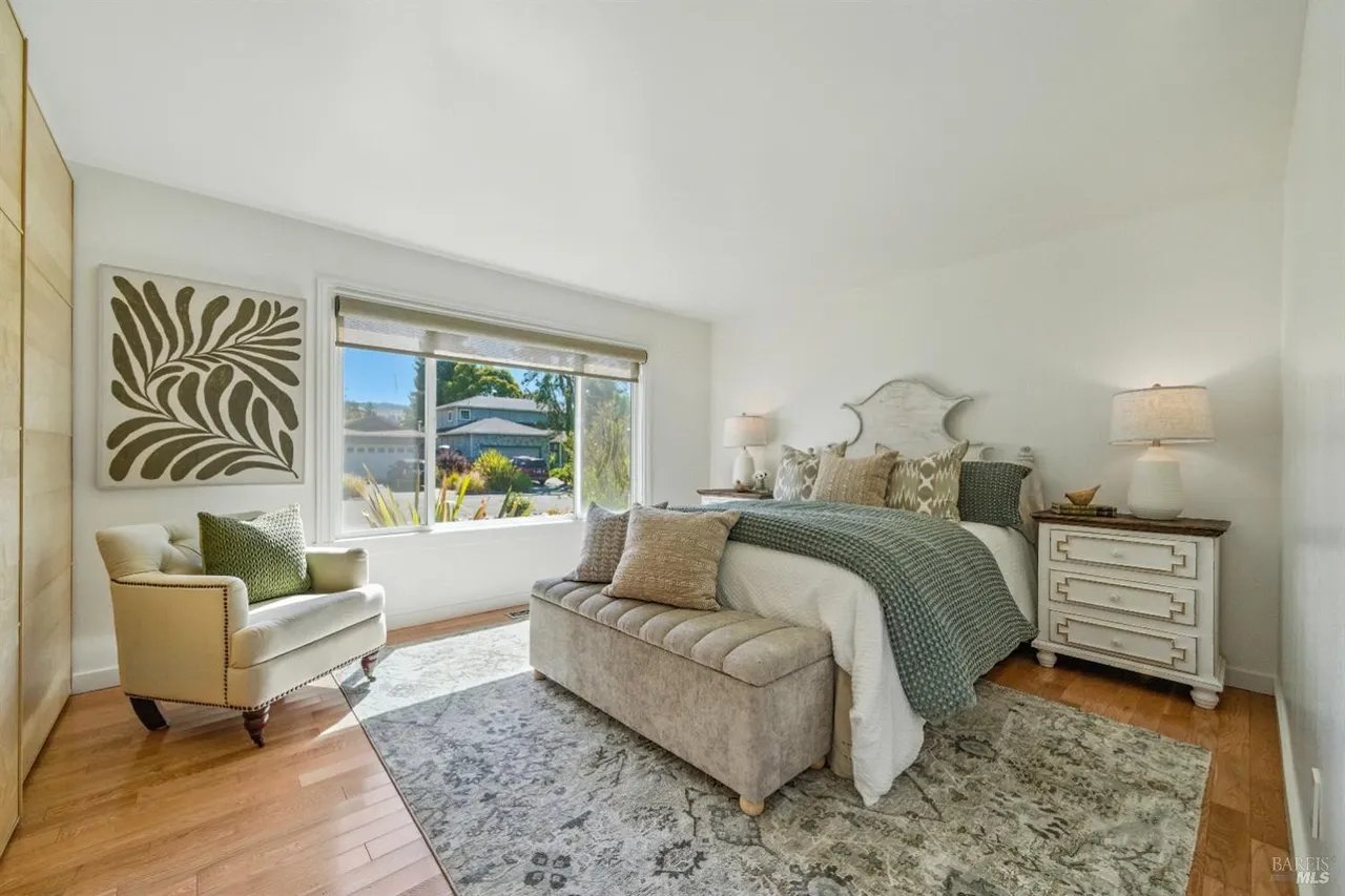 1925 Contra Costa Ave