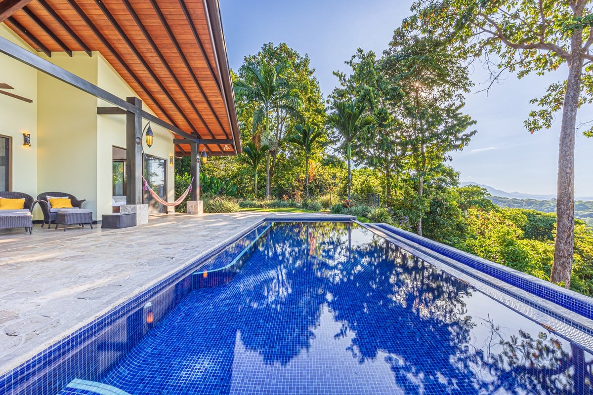 2 ACRES – 2 Bedroom Whales Tale Ocean View Home In Costa Verde Estates Gated Community!!!