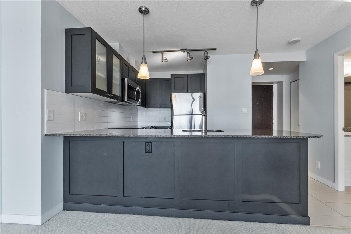 502-7225 Acorn Ave
