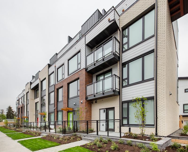 123-525 E 2nd St