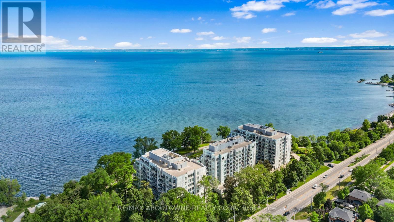 3500 Lakeshore Road W 205