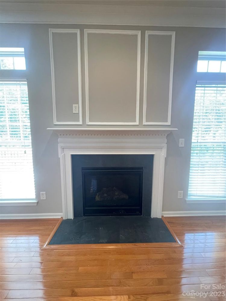 1208 Rockwell View Rd