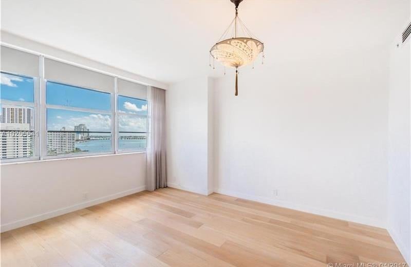 Marjory Dressler Lists Venetian Isle’s Belle Plaza $1.150M Stunner!