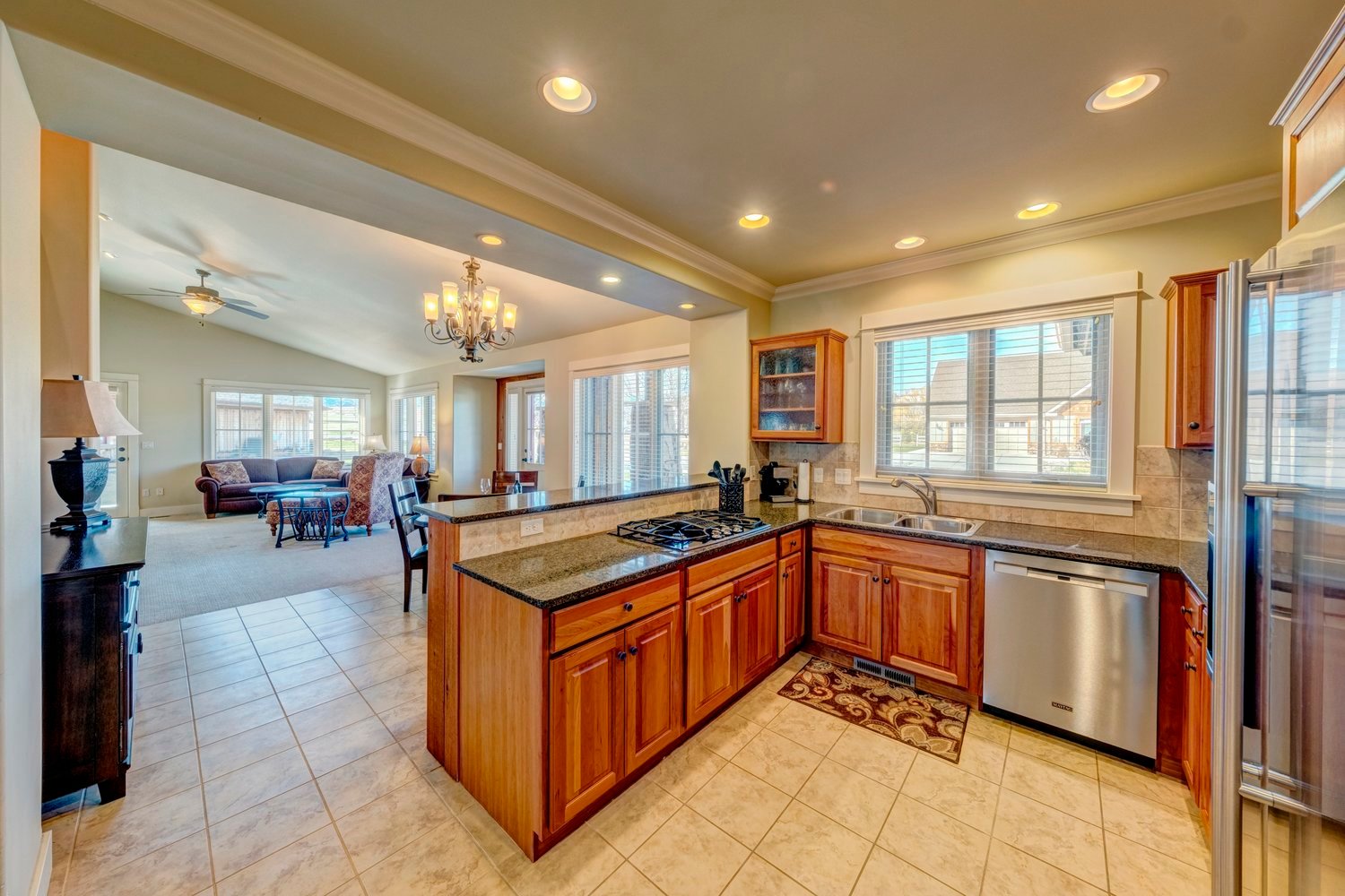 91 Clubhouse Dr