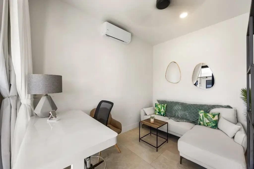 Elegant Tropical Oasis in Reserva Conchal