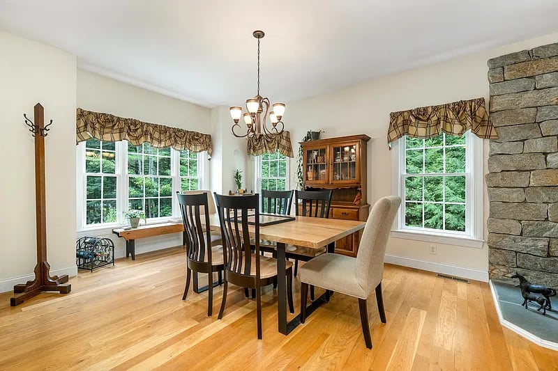 4 Pine Mill Dr