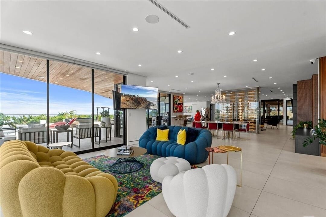 Celestia Estate, Hercules Dr, 90046