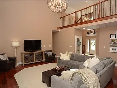 3012 Fallbrook Dr