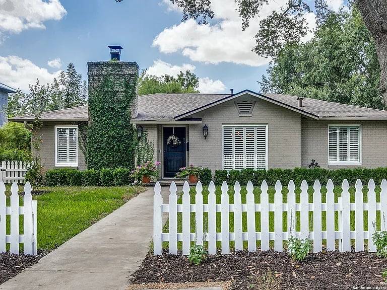 116 W Oakview Pl
