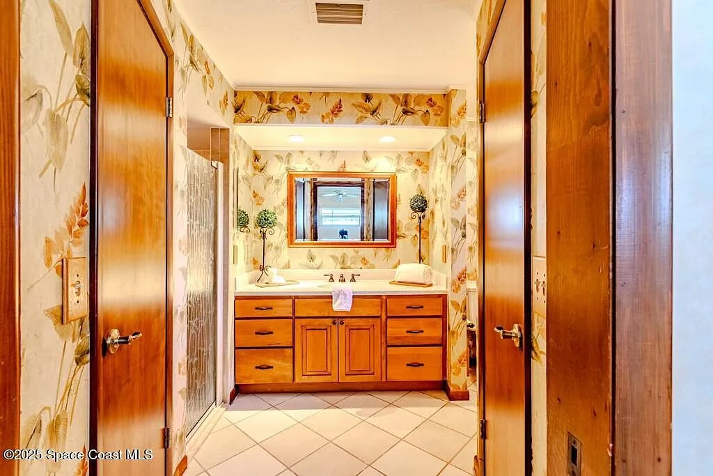 140 Satellite Ave