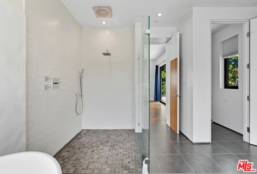 N Crescent Heights Blvd, 90046