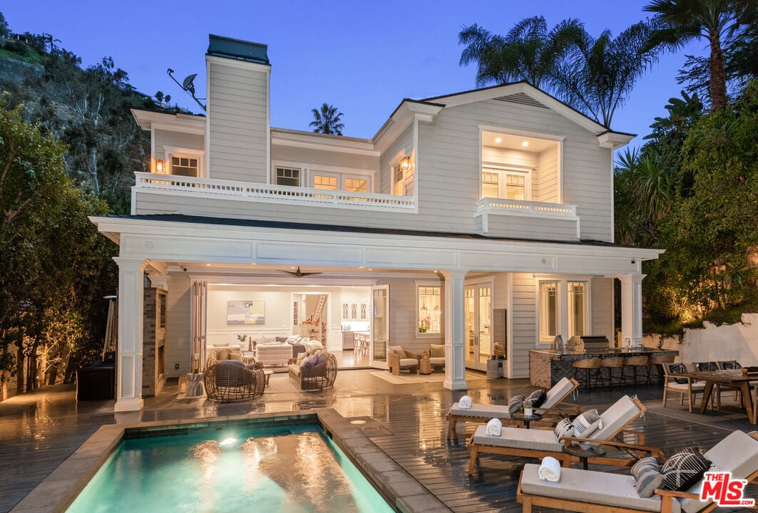 Luminor Heights, Laurel Canyon Blvd, 90046