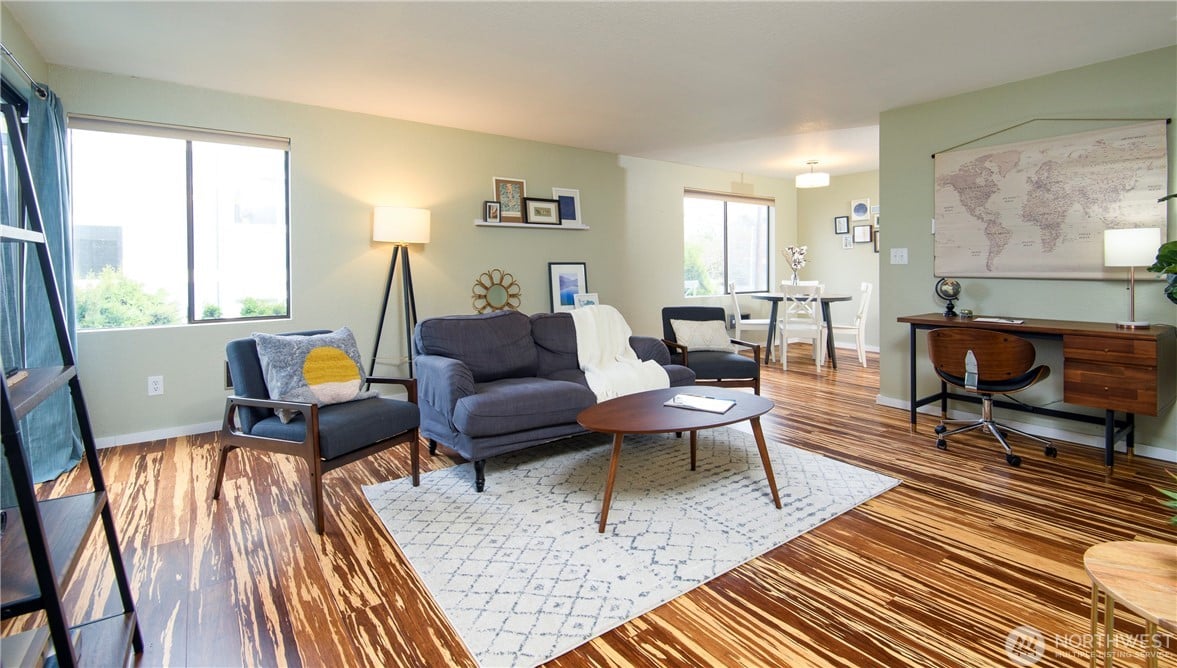 10106 Greenwood Avenue N #202