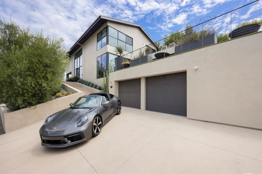 Beverly Ranch Road, 90210