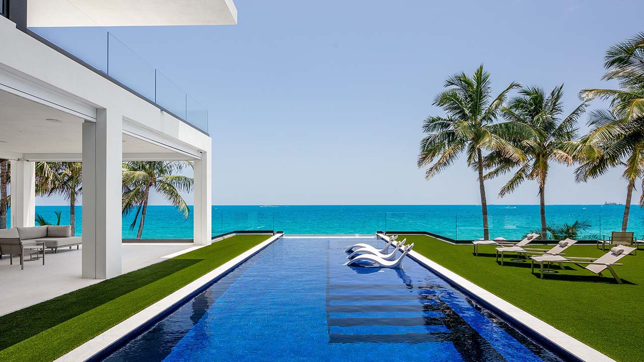 Beachfront Mansion in Fort Lauderdale Nets Record-Breaking Sale