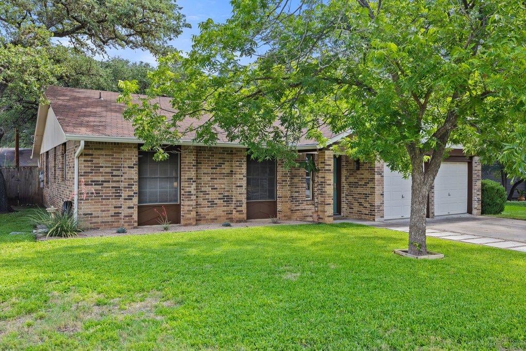 4526 Langtry Ln