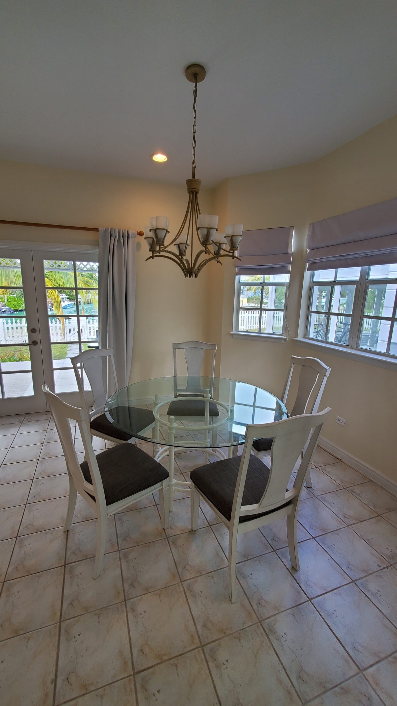 Sandyport | Expansive View Home 