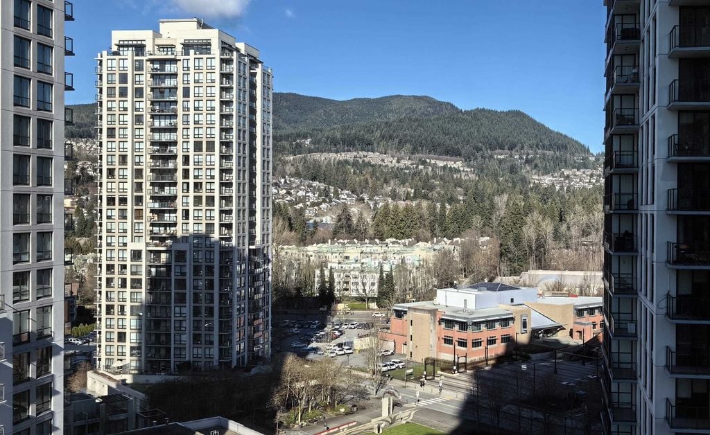 3008 Glen Dr, #1702