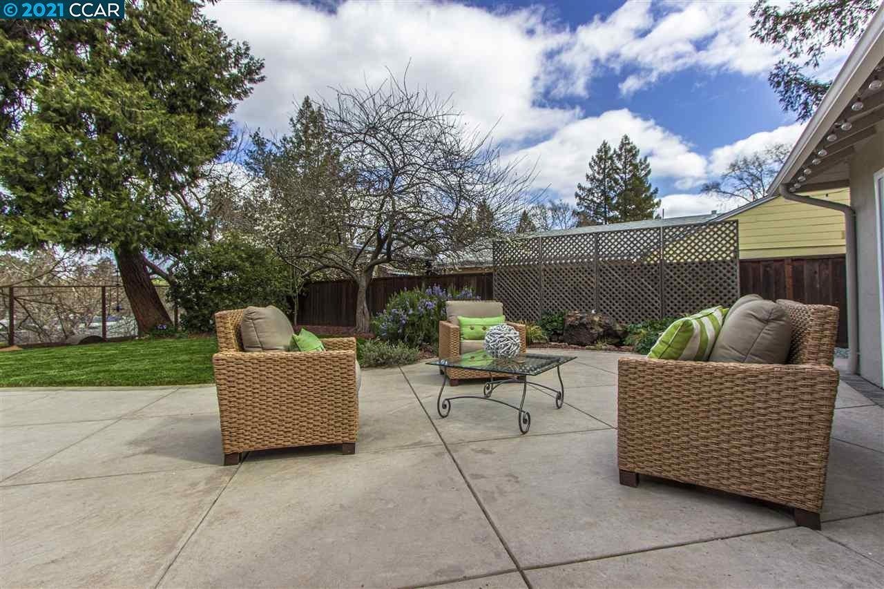 3320 S Lucille Ln
