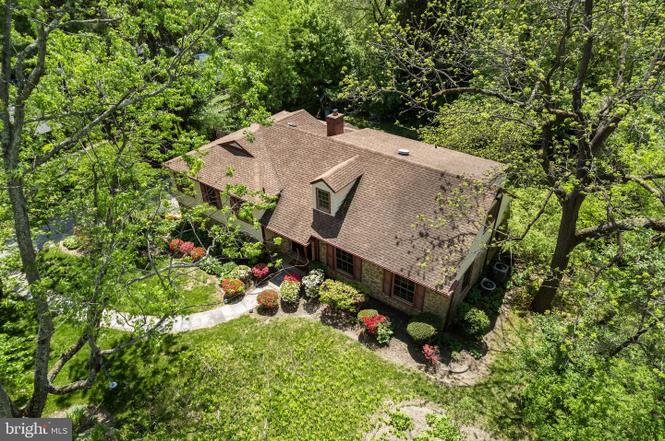 328 Tower Ln