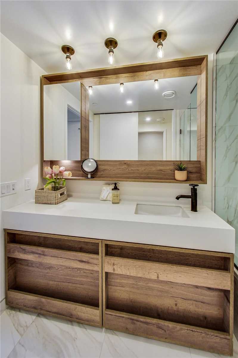 505 Richmond St #1102