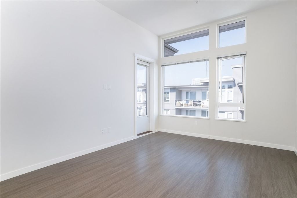 255 W 1st St, #510