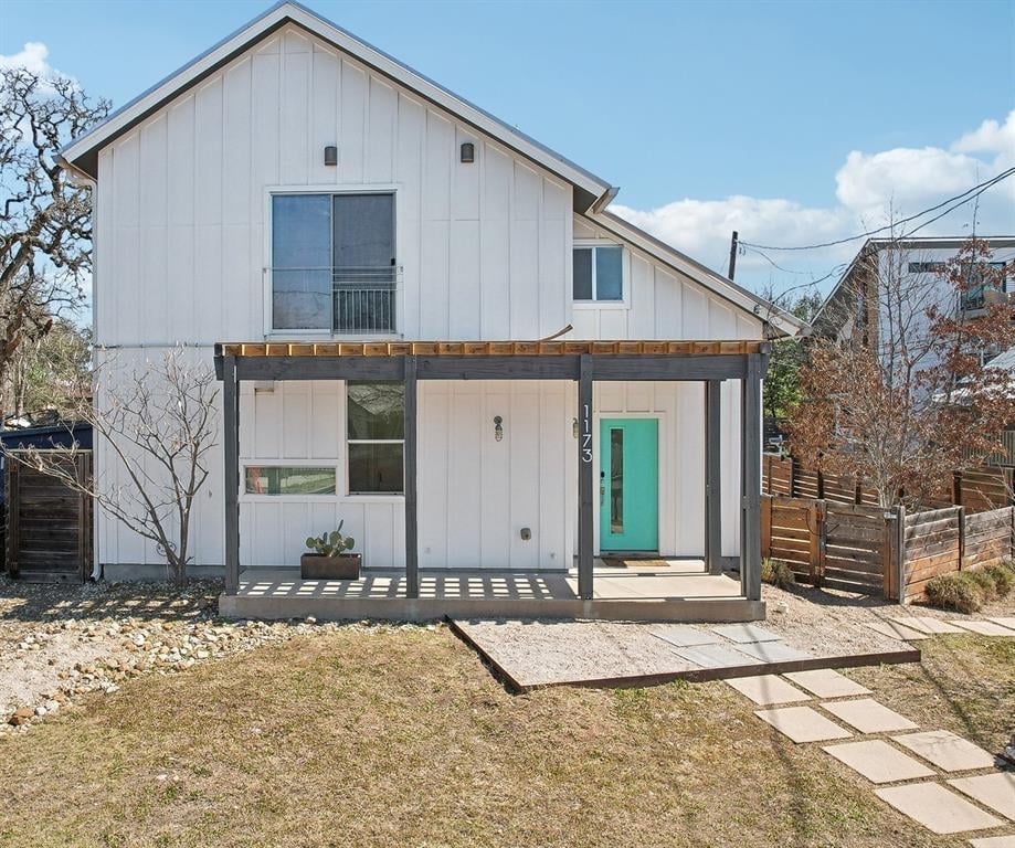 1173 Navasota St