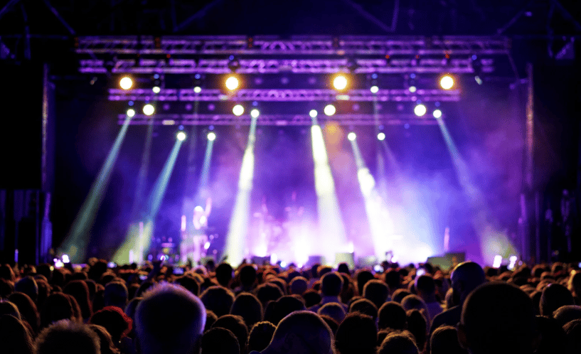 Live Music & Bonfire @ The Bay