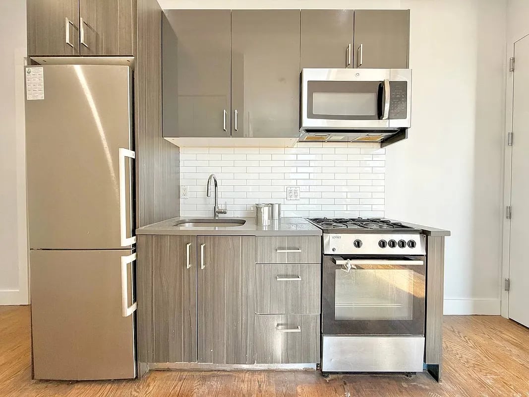 997 Jefferson Avenue #1A