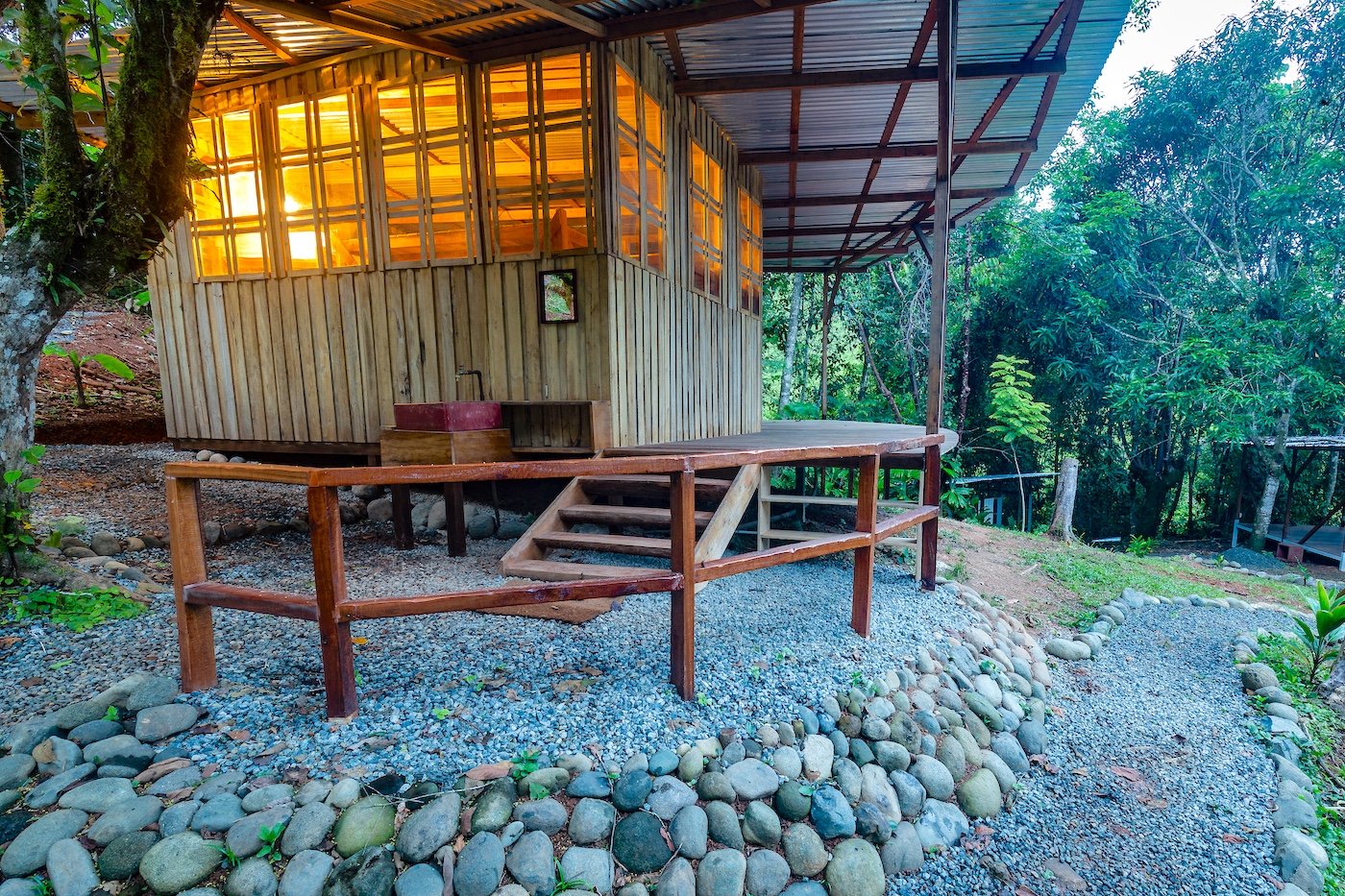 CASCADA ELYSIANA – ECO-RETREAT WITH HUGE WATERFALL