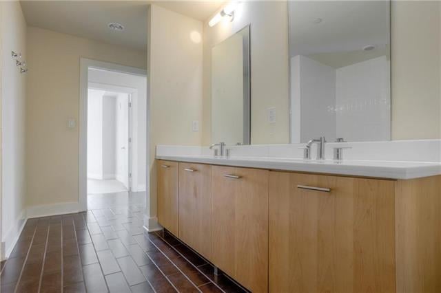 603 Davis St, #611