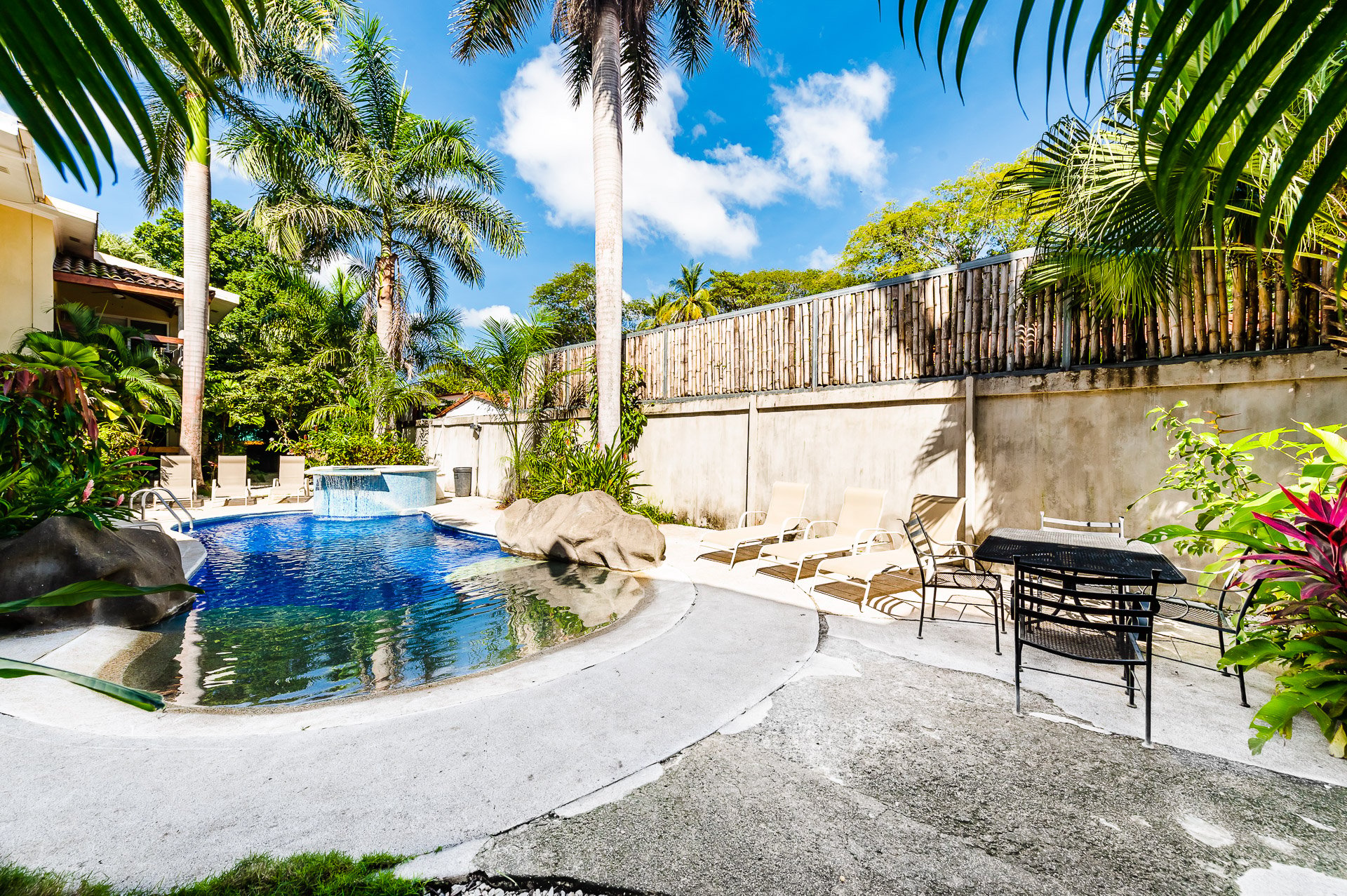 Surfside Place 6 | Renovated Beachside Condo in Surfside Potrero – Prime Location with Pool & Resort-Style Amenities