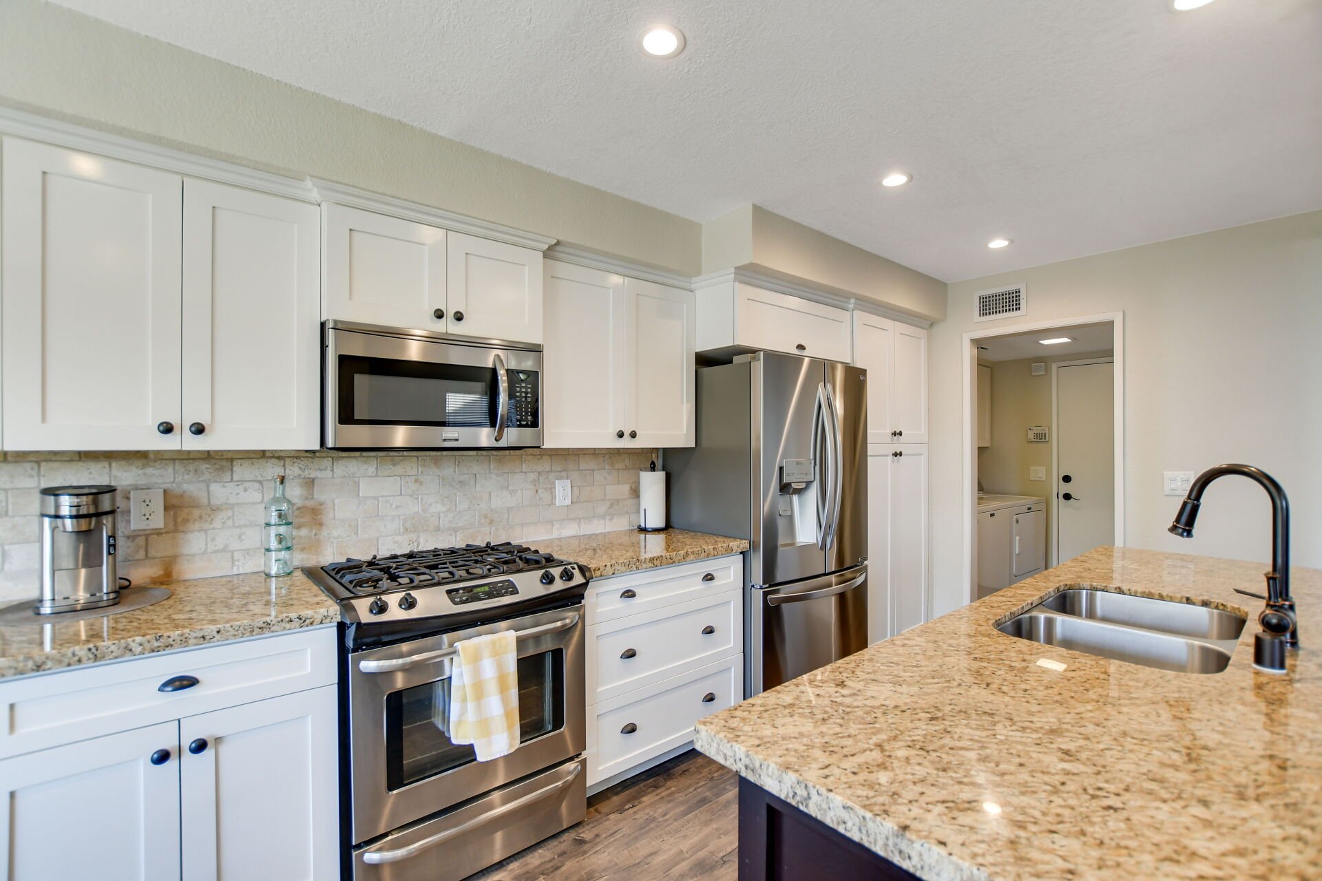 1247 Deer Creek