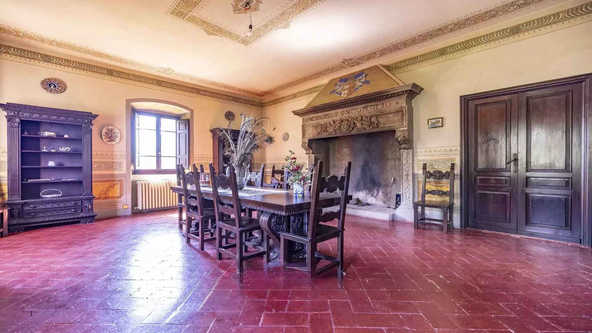 Historic village with swimming pool in Anghiari