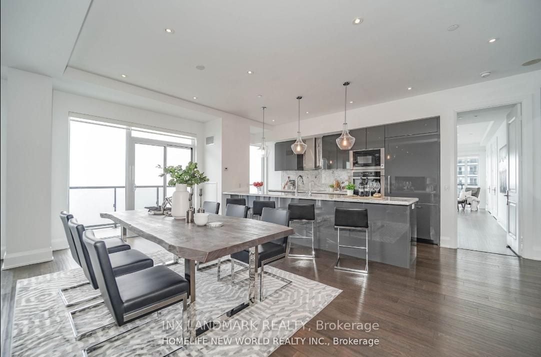 CITY VIEWS AND LUXURY LIVING