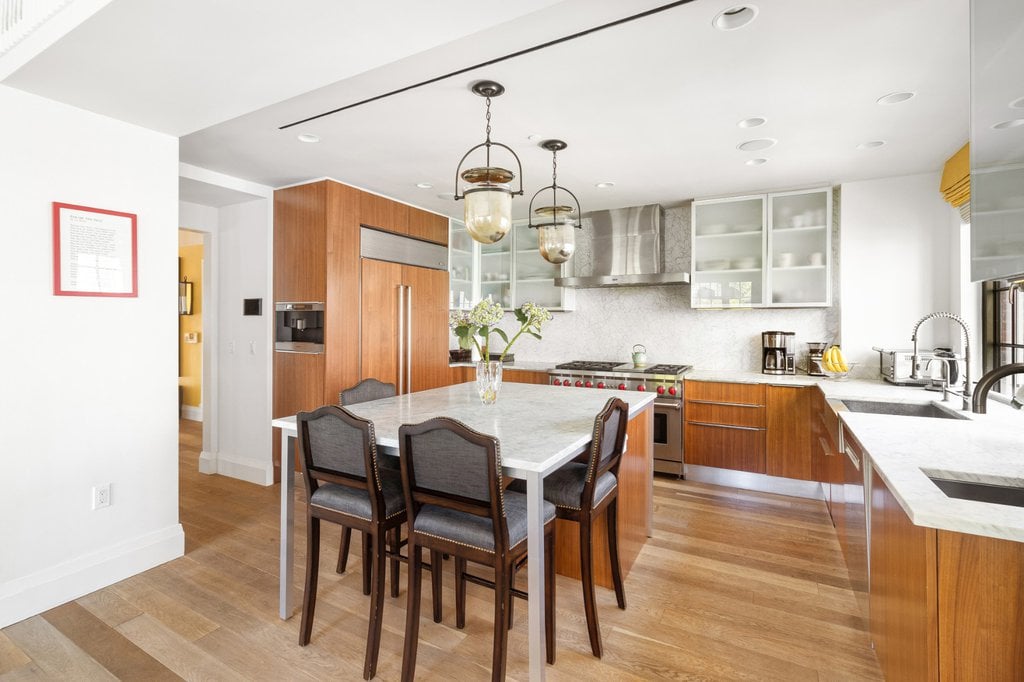 30 Henry Street, #3