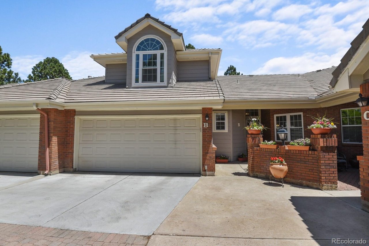 2710 W Riverwalk Cir #B