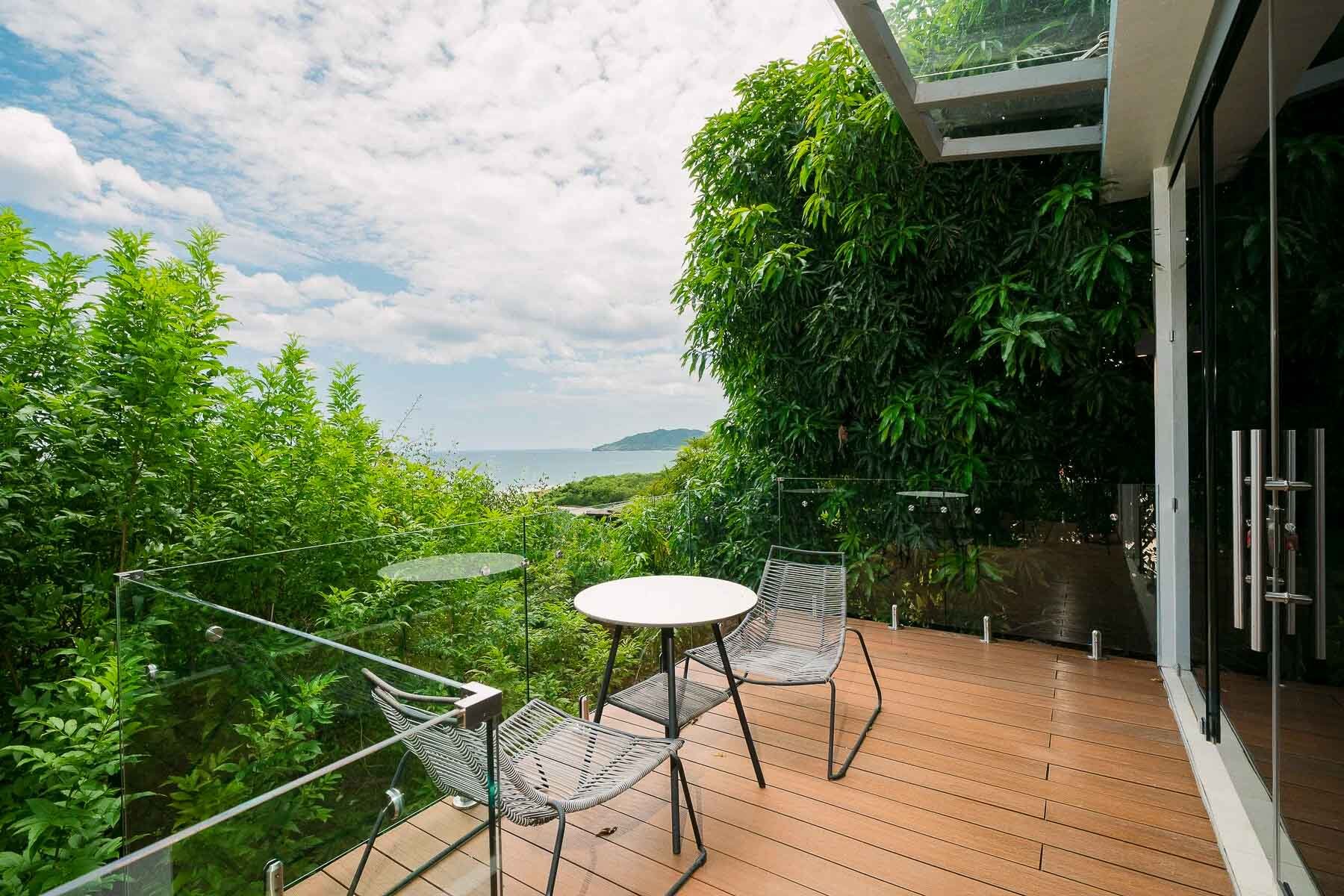 Casa Lomas del Mar | Luxury Ocean-View Villa with Infinity Pool