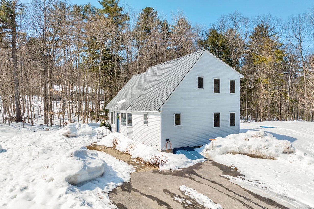 60 Winona Shores Rd