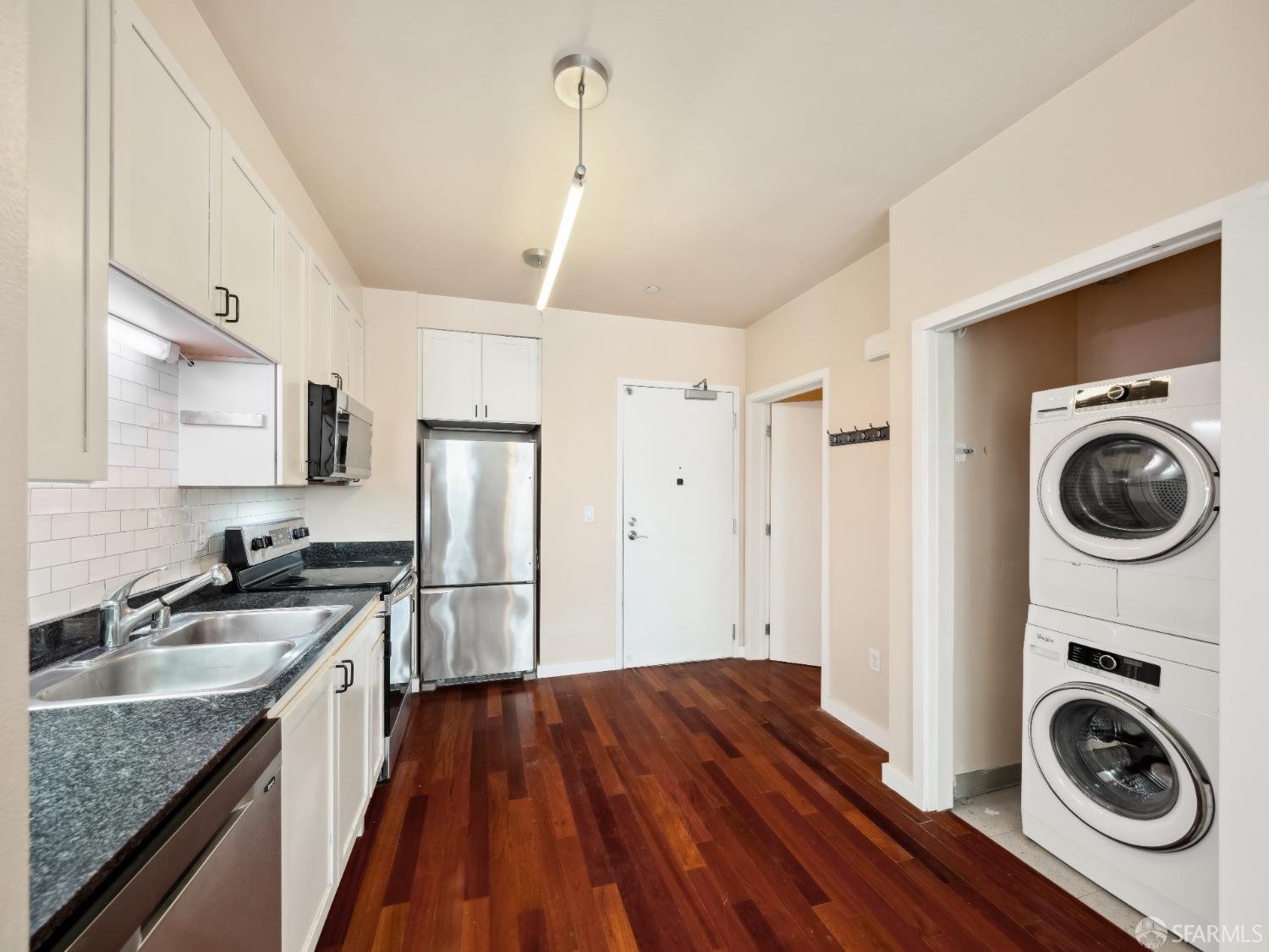 888 7th Street #231