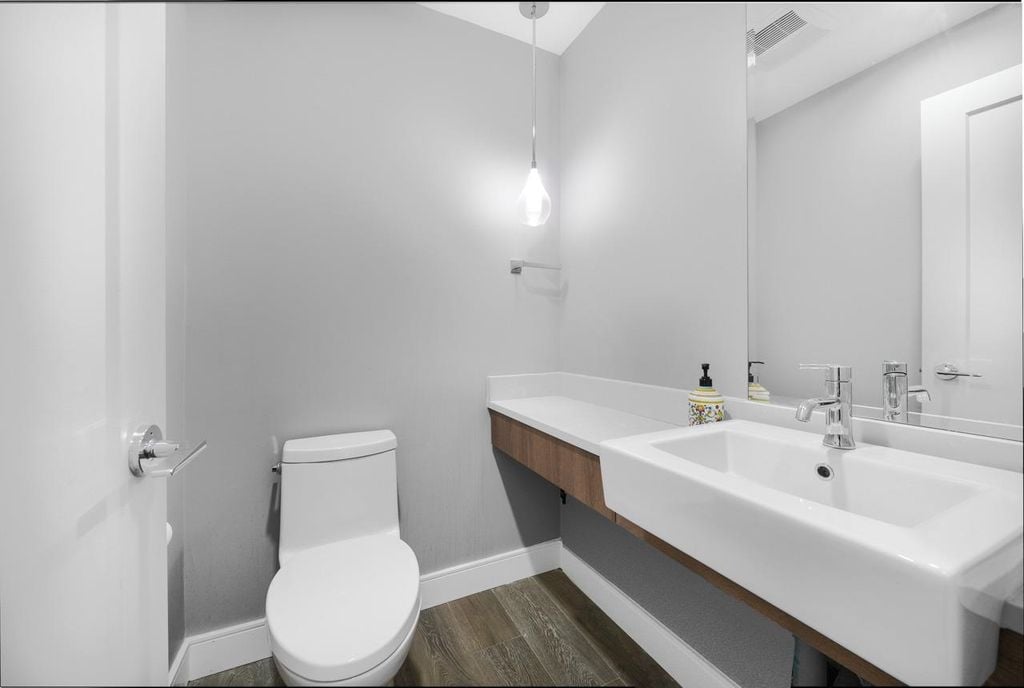 11501 84 Ave, #109