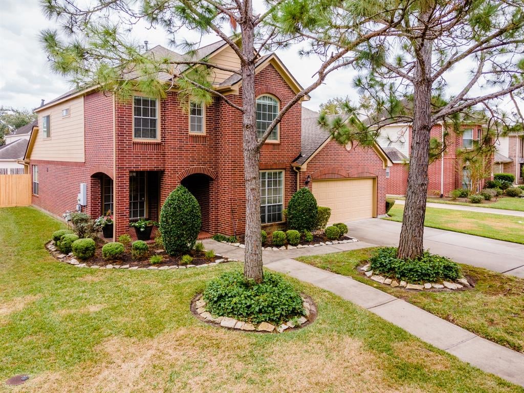 128 Emerald Cloud Ln