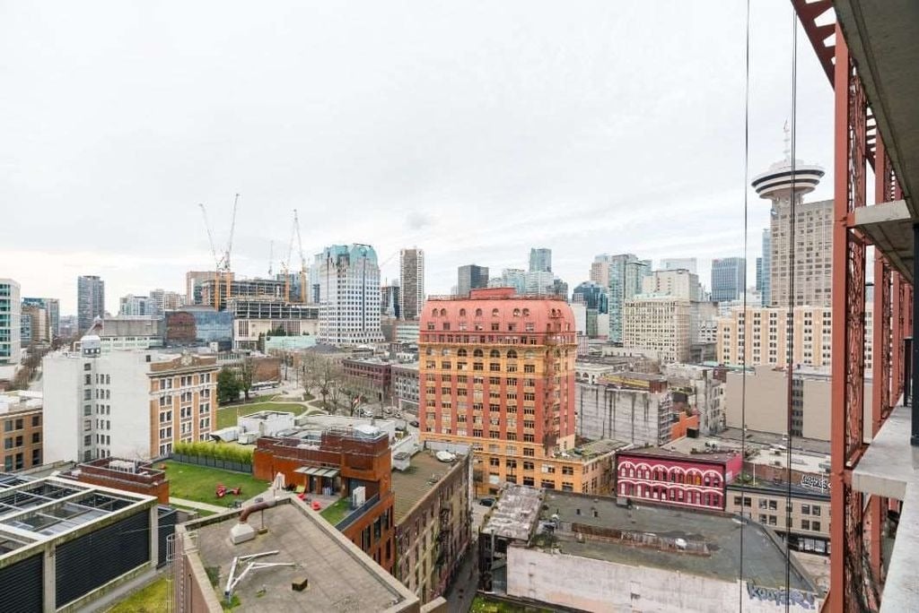 128 W Cordova St, #1808