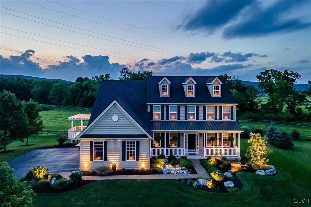 4945 Curly Horse Dr.