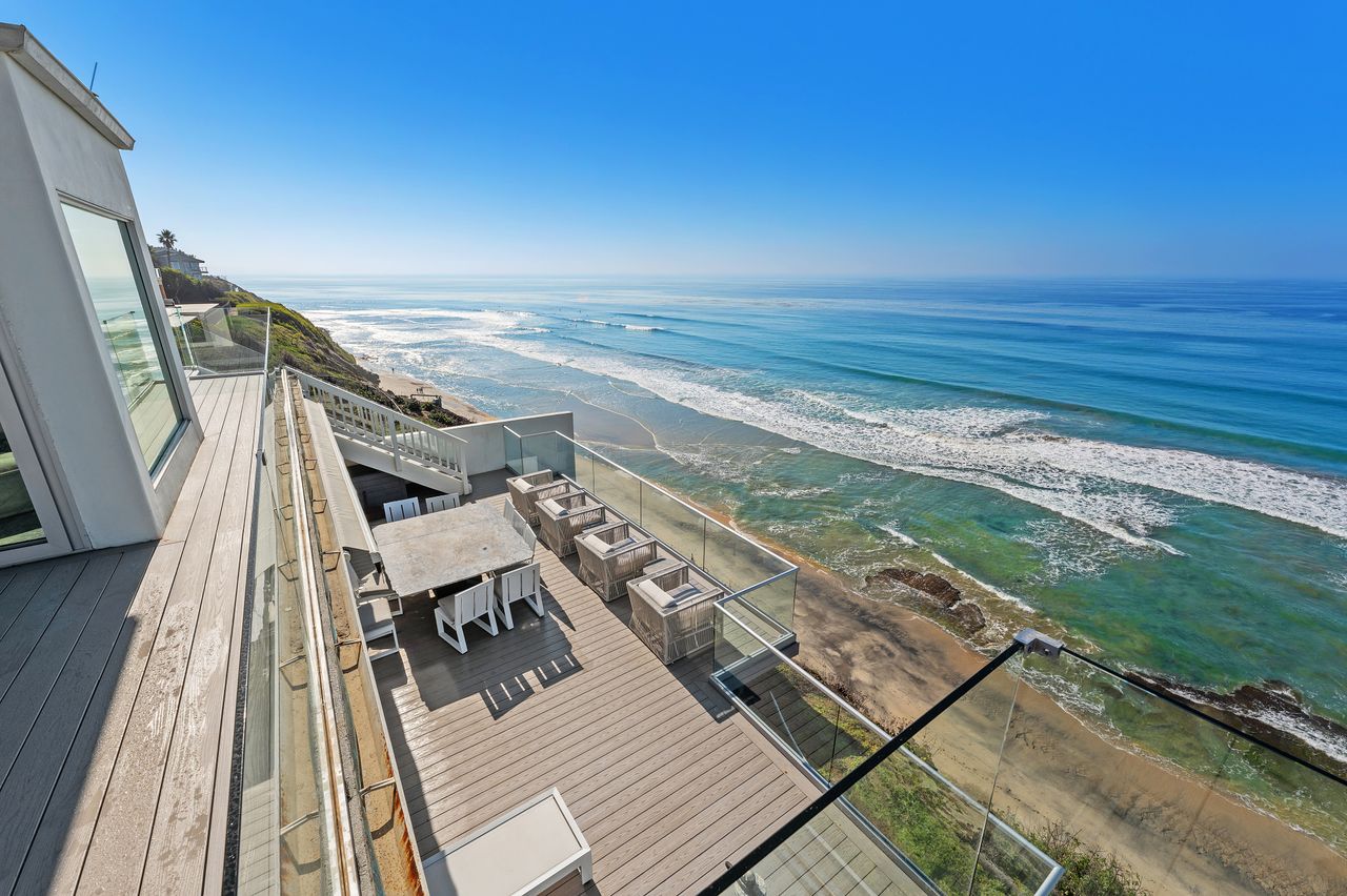 Encinitas Oceanfront Retreat