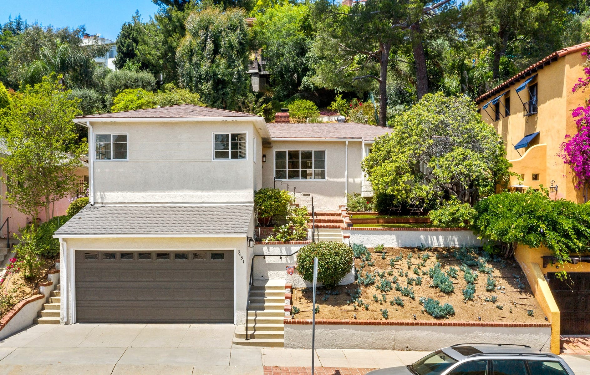 Wonderful and Warm Traditional Home with Views in The Los Feliz Hills