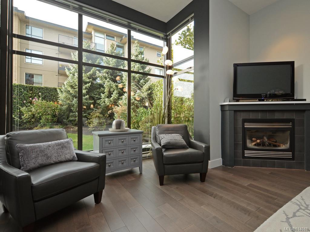 104-300 Waterfront Cres