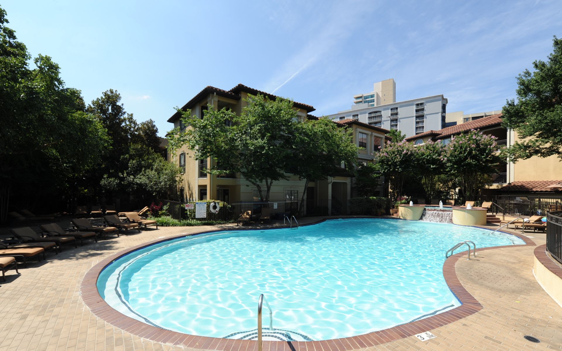 3777 Peachtree Road NE Unit: 924